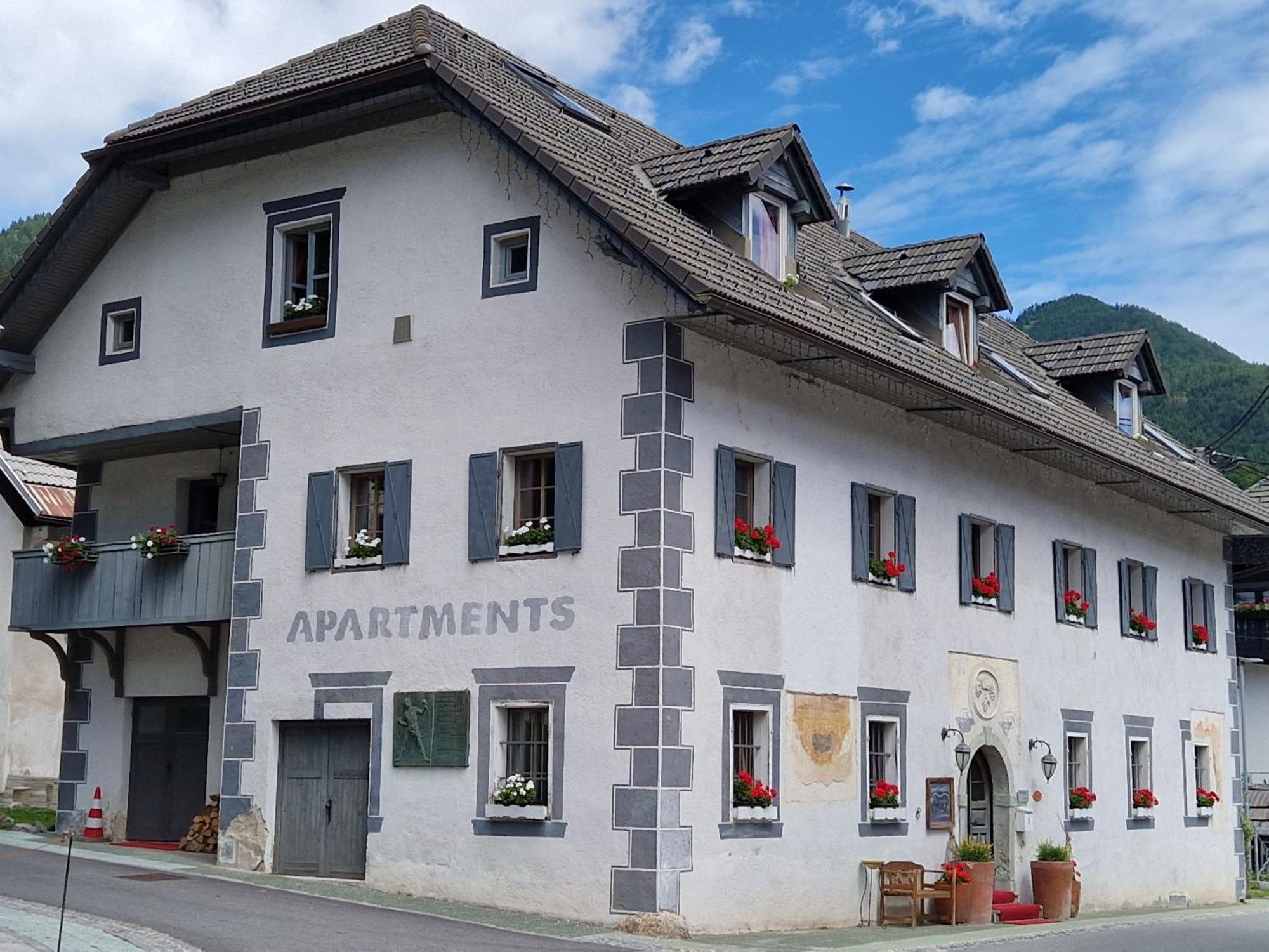 Apartments Belopeski Dvori Kranjska Gora Exterior foto